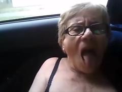 Abuela muy necesitada