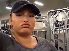 Supersexy BBW Yogamom
